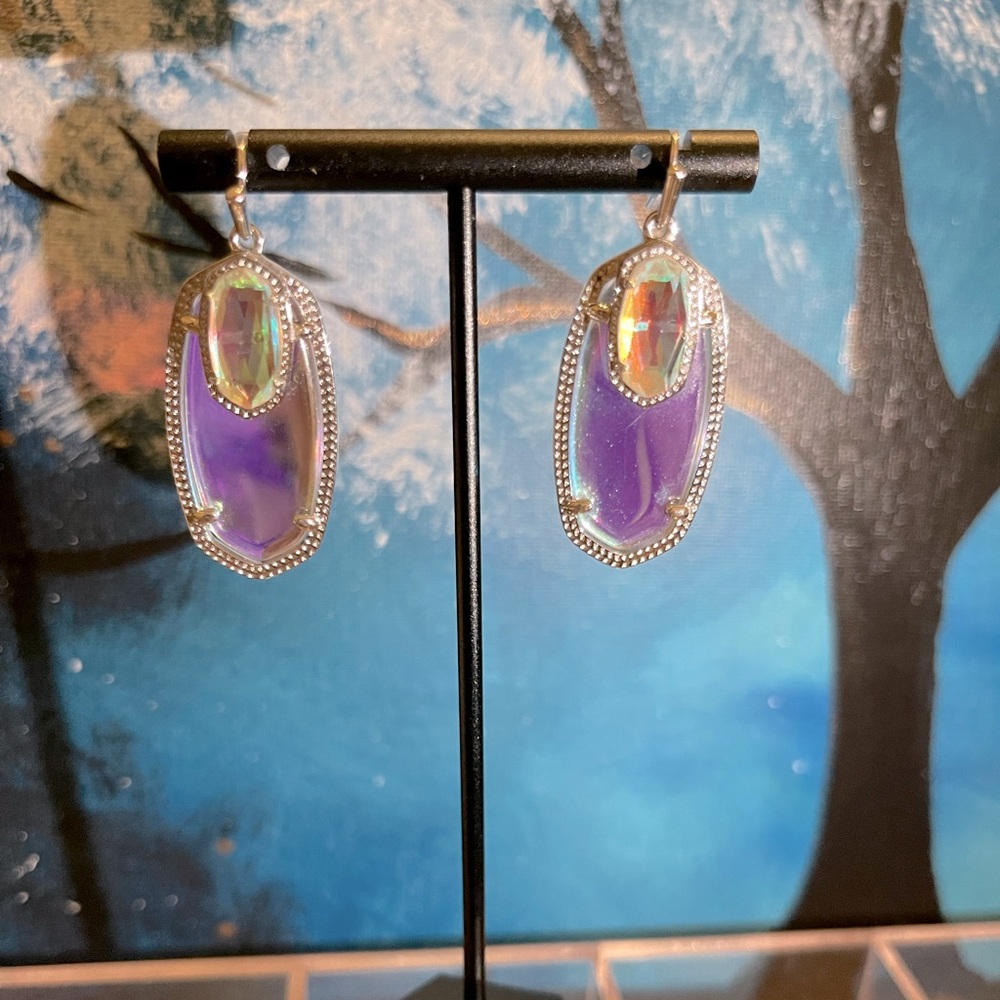 Emmy Kendra Scott earrings